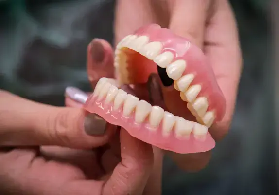 dentures in Delhi